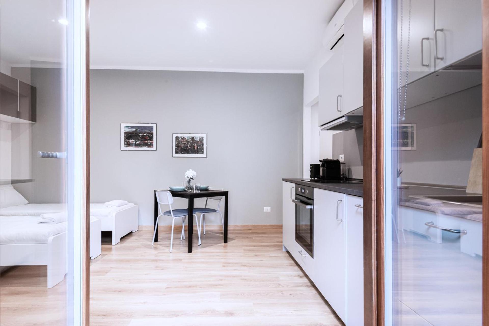 Ferienwohnung Easylife - Studio Con Balcone In Risorgimento Mailand Exterior foto